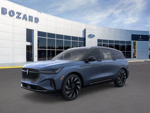 New 2026 Lincoln Nautilus Reserve image 1