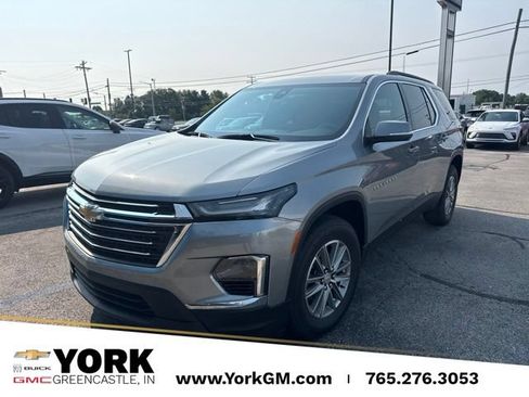 Used 2023 Chevrolet Traverse LT FWD image 1