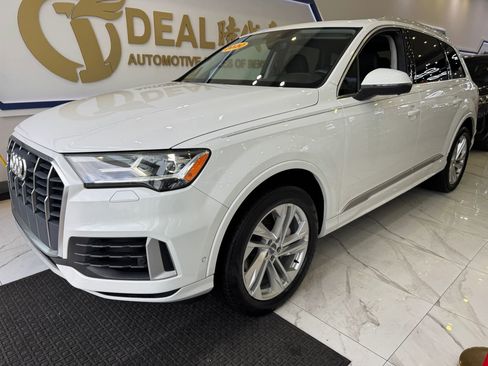 Used 2020 Audi Q7 3.0T Premium Plus image 3