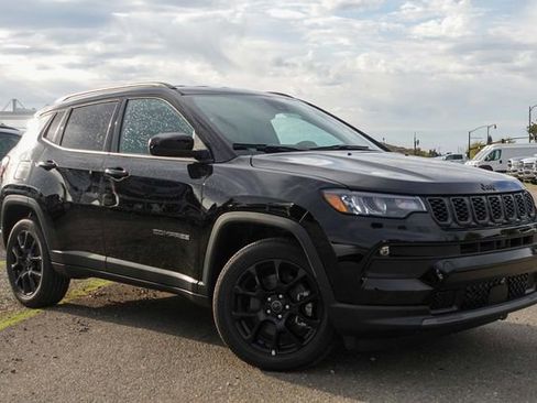 New 2026 Jeep Compass Latitude w/ Quick Order Package 29K image 2