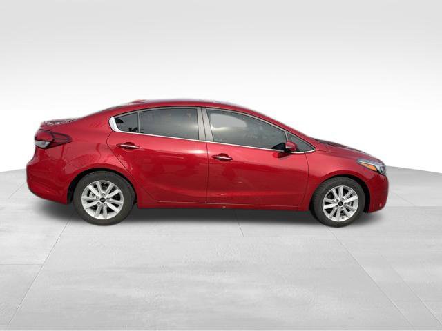 Used 2017 Kia Forte S w/ S Premium Package FWD image 9