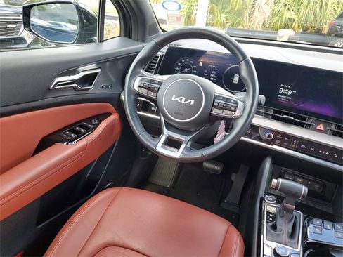 Certified 2024 Kia Sportage SX image 9