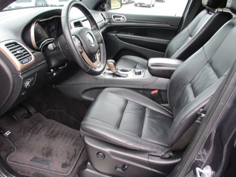 Used 2016 Jeep Grand Cherokee Limited AWD/4WD image 12