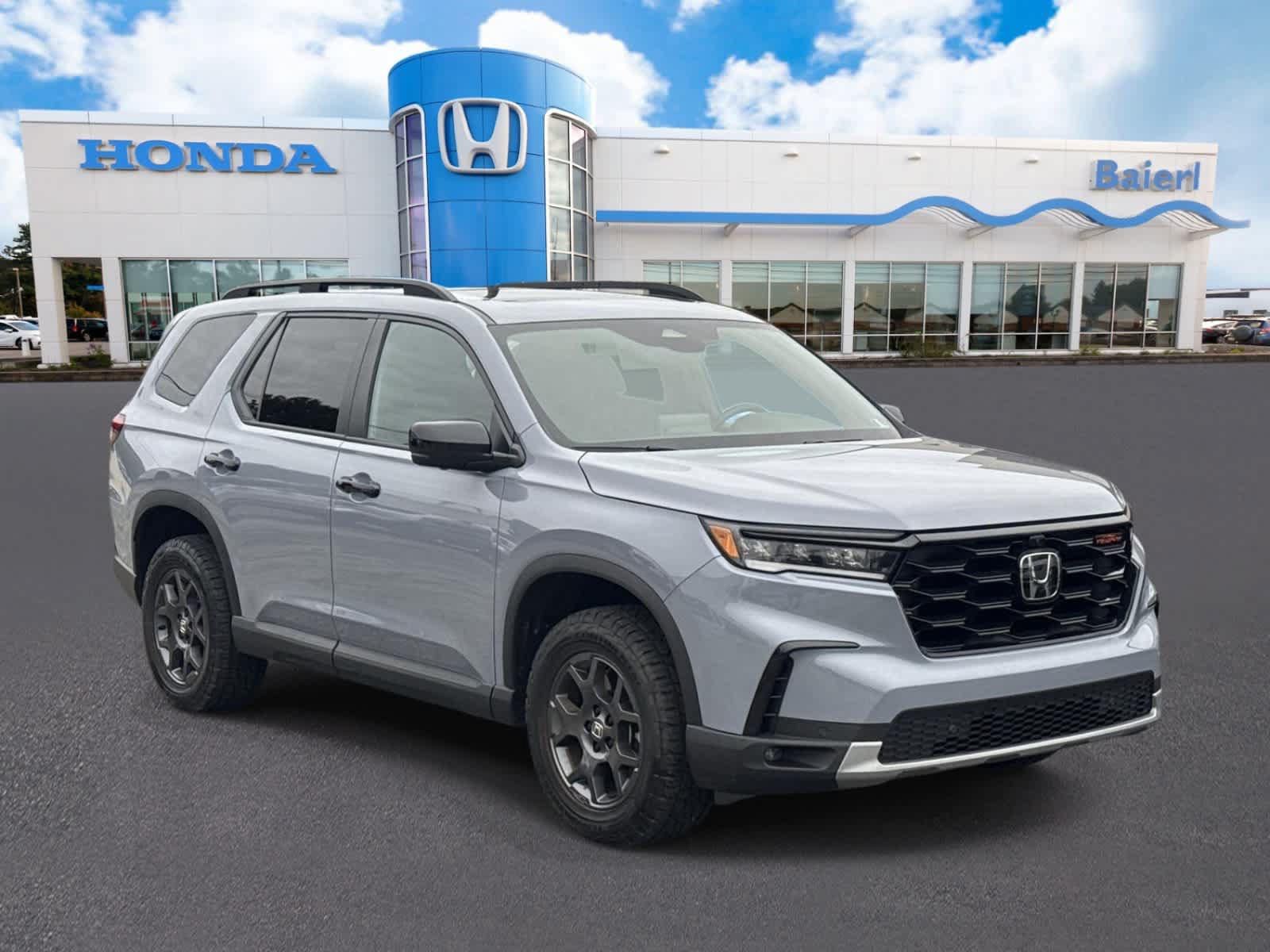 Used 2025 Honda Pilot TrailSport image 7