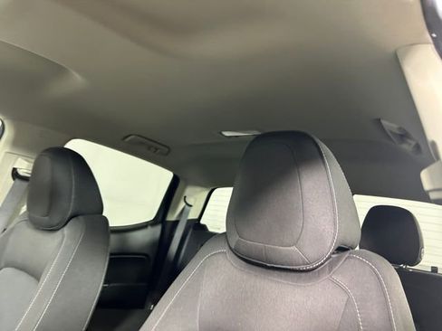 Used 2022 Chevrolet Colorado LT w/ LT Convenience Package image 13