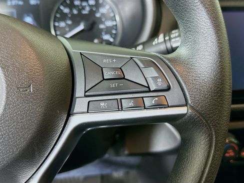 Used 2022 Nissan Kicks SV w/ Exterior Package FWD image 17