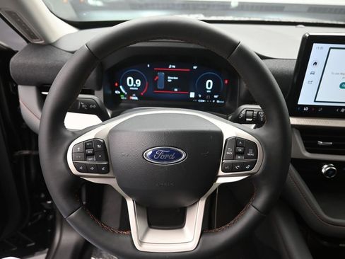 New 2025 Ford Explorer Active w/ Active Comfort Package image 30