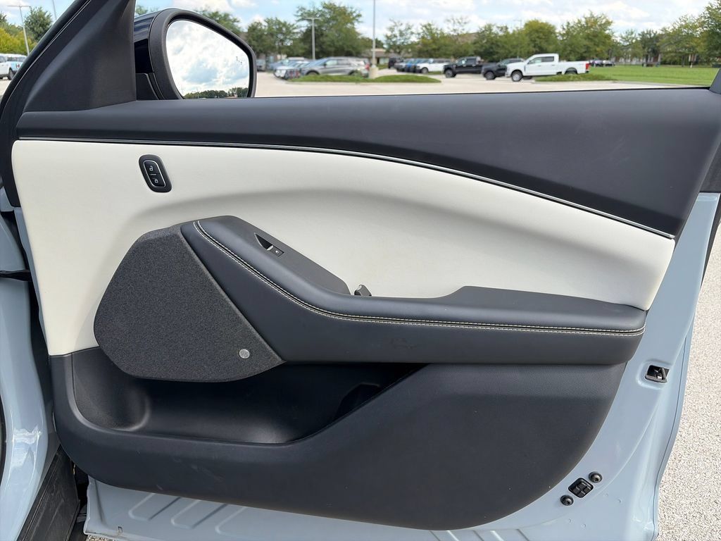 Used 2024 Ford Mustang Mach-E Premium AWD/4WD image 9