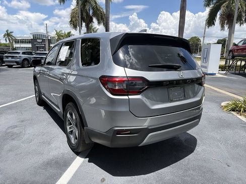 Used 2023 Honda Pilot EX-L image 6