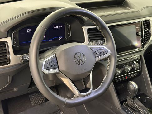 Used 2021 Volkswagen Atlas SEL Premium AWD/4WD image 4