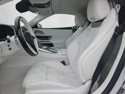 New 2026 Mercedes-Benz Maybach SL 680 image 4