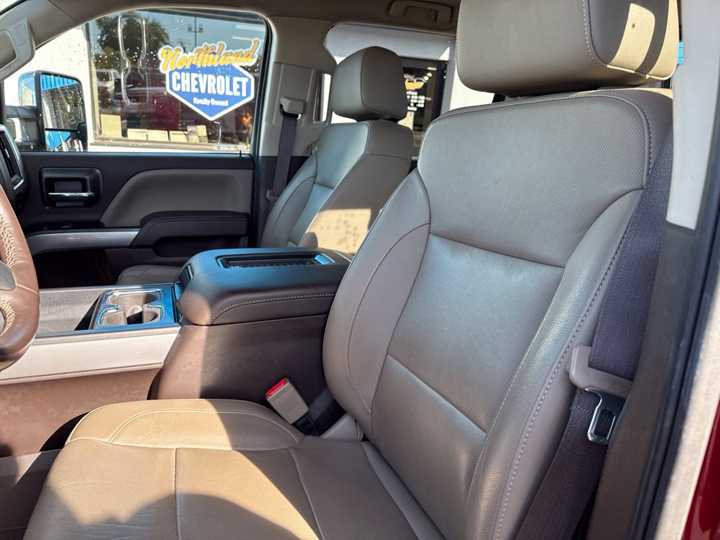 Used 2019 Chevrolet Silverado 2500 LTZ w/ Duramax Plus Package AWD/4WD image 38