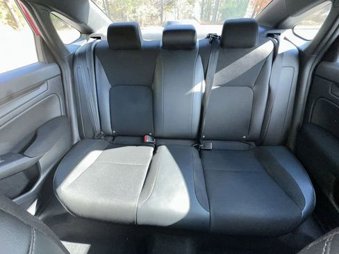 Used 2022 Honda Civic Sport image 27