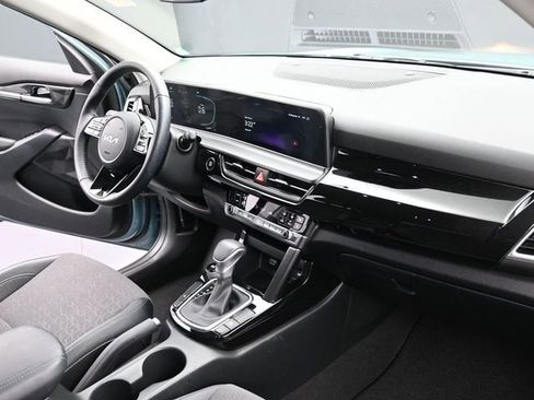 Used 2025 Kia Seltos S image 35