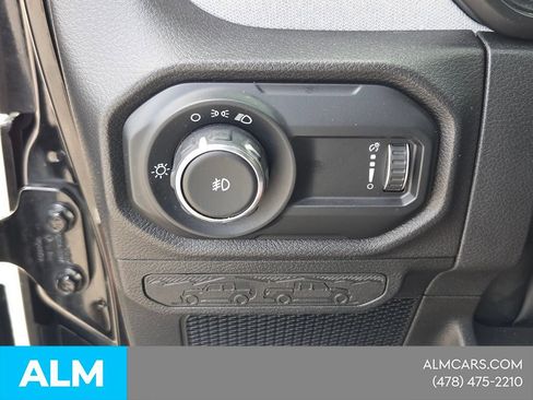 Used 2025 Jeep Wrangler Unlimited Sport AWD/4WD image 27