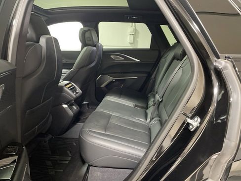 Used 2024 Cadillac Lyriq Luxury image 17