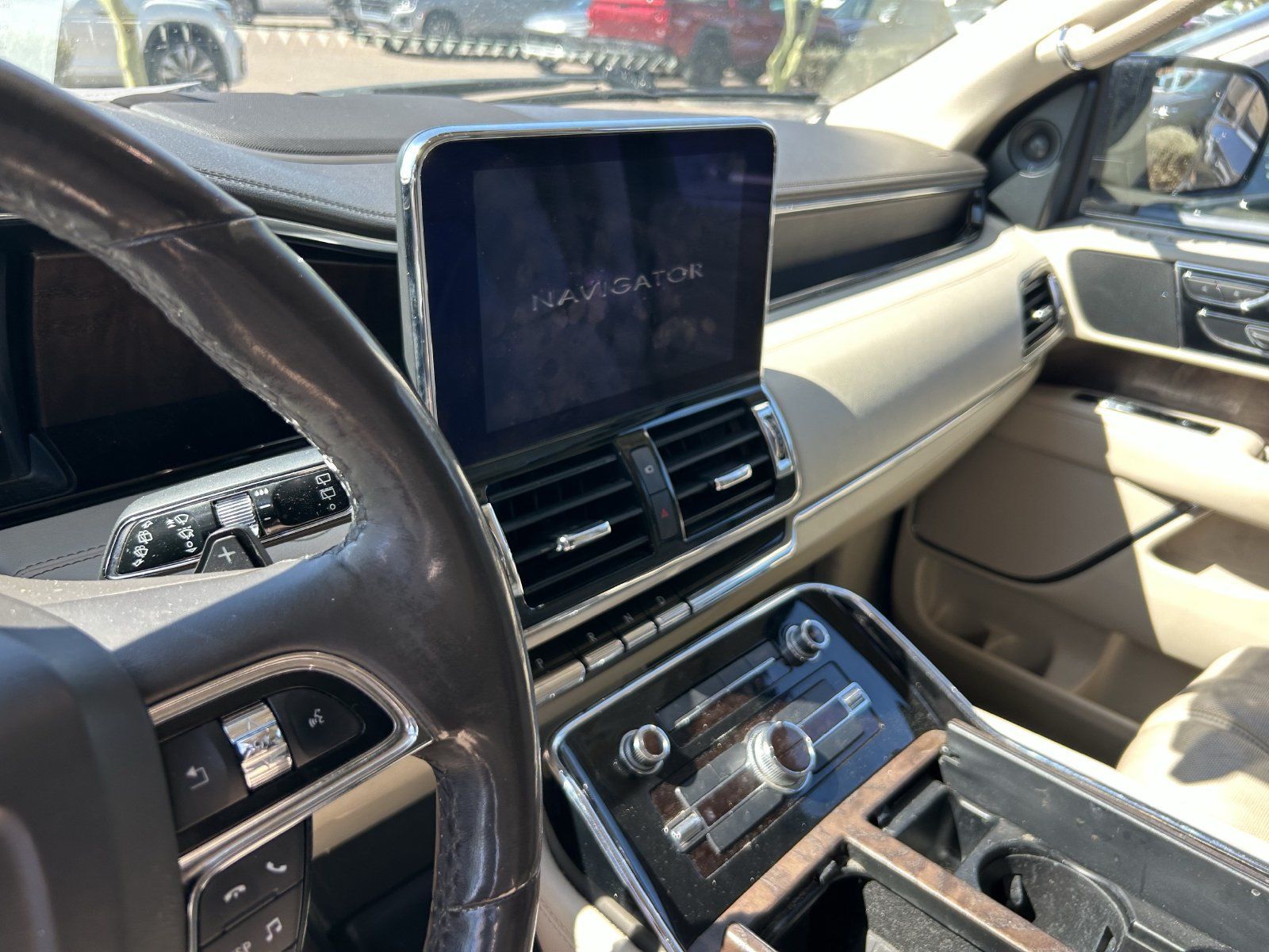 Used 2018 Lincoln Navigator Select RWD image 10