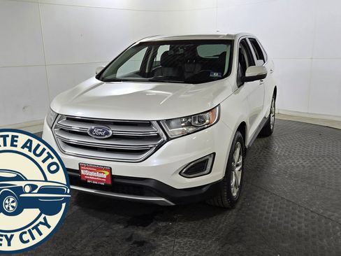 Used 2015 Ford Edge Titanium image 4