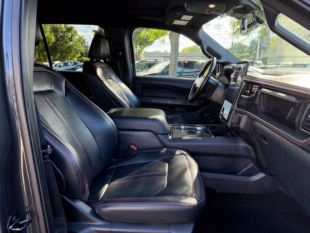 Used 2023 Ford Expedition Limited AWD/4WD image 33