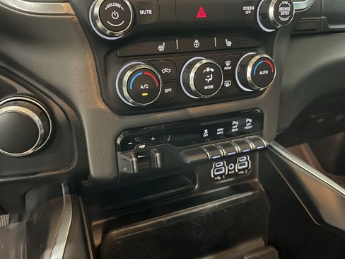 Certified 2020 RAM 1500 Big Horn AWD/4WD image 25
