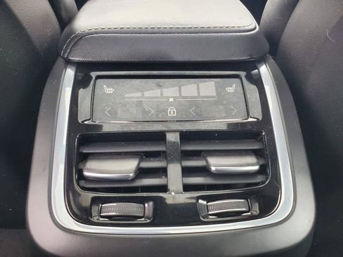 Used 2021 Volvo S60 T5 R-Design image 33