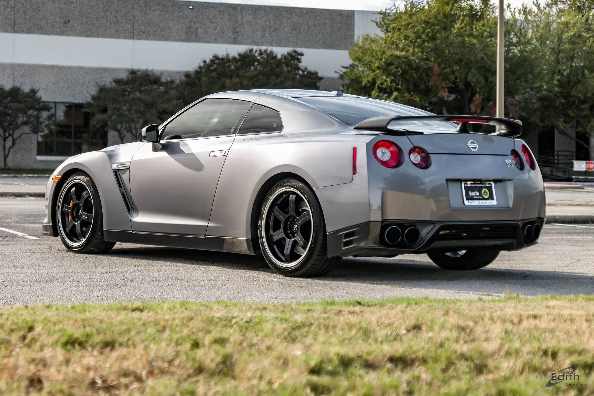 Used 2013 Nissan GT-R Black Edition AWD/4WD image 11