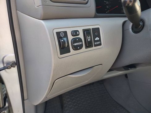 Used 2008 Toyota Corolla LE FWD image 12