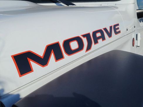 New 2025 Jeep Gladiator Mojave w/ Convenience Group image 8