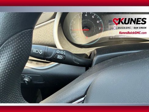 Used 2024 Chevrolet Malibu LT FWD image 9