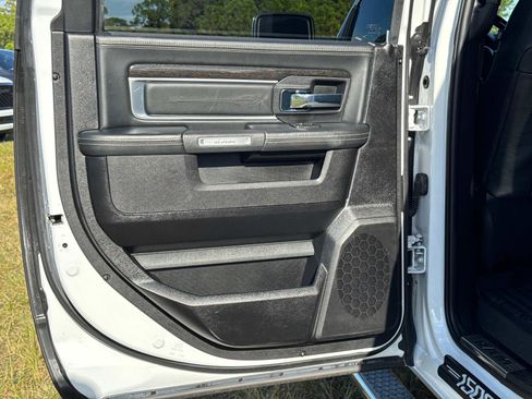 Used 2018 RAM 1500 Limited image 13