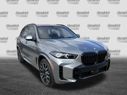 New 2026 BMW X5 sDrive40i w/ M Sport Package image 2
