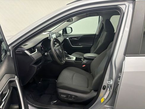 Used 2023 Toyota RAV4 XLE FWD image 9