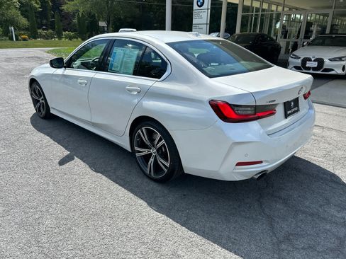 Used 2024 BMW 330i xDrive Sedan w/ Premium Package AWD/4WD image 19