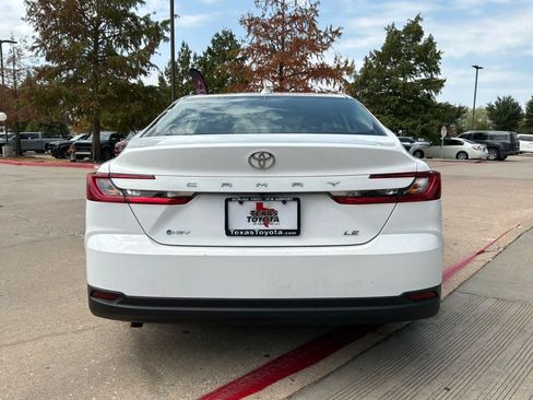 Used 2026 Toyota Camry LE FWD image 7