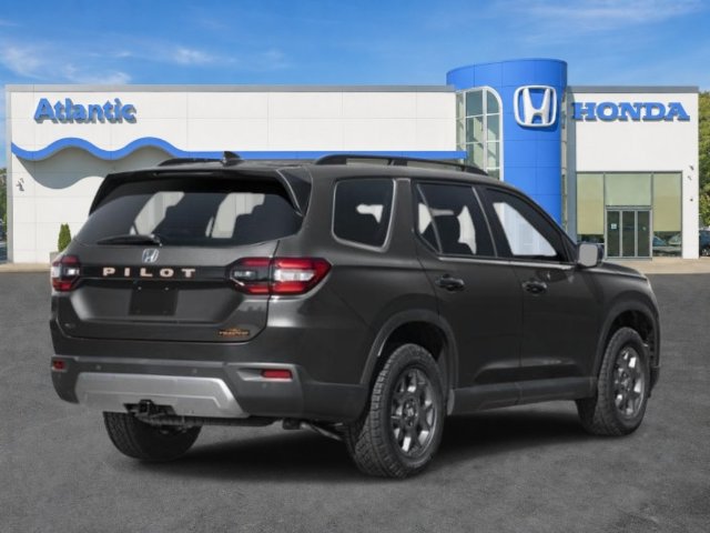 New 2026 Honda Pilot TrailSport image 2