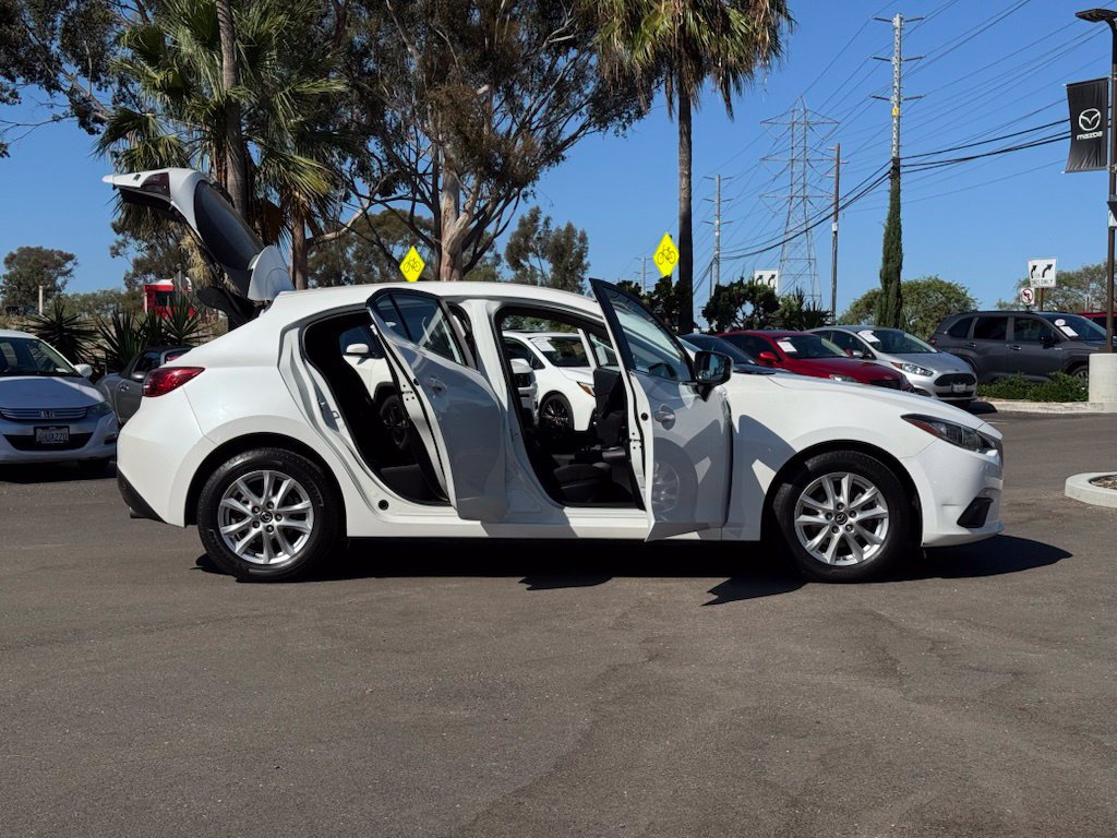 Used 2016 MAZDA MAZDA3 i Sport w/ Preferred Equipment Package FWD image 28