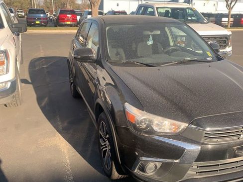 Used 2016 Mitsubishi Outlander Sport ES AWD/4WD image 2