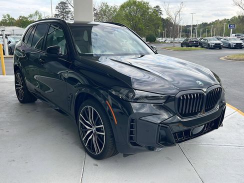 New 2026 BMW X5 xDrive40i w/ M Sport Package AWD/4WD image 8