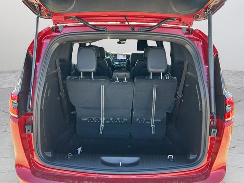 New 2026 Chrysler Pacifica Select image 30