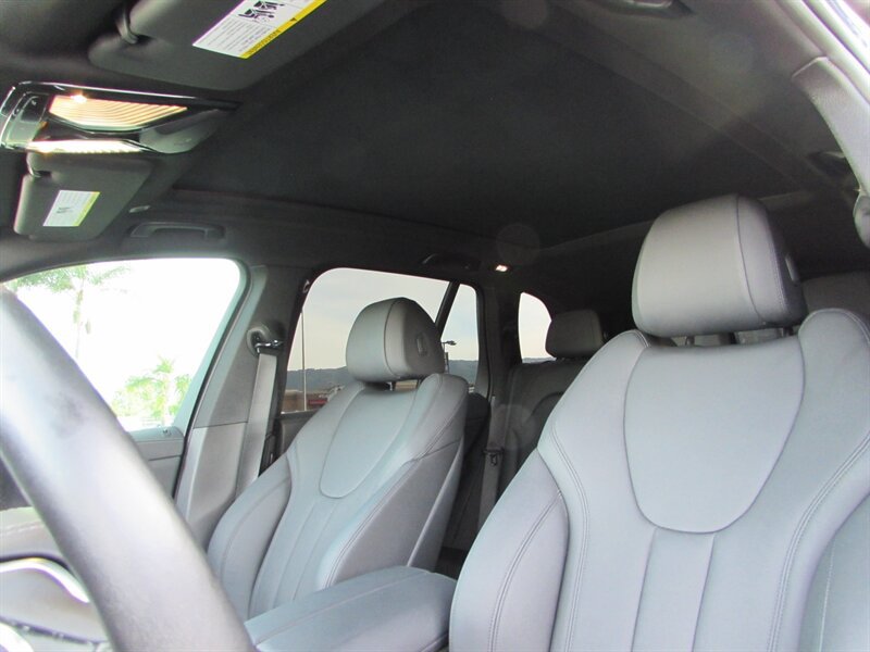 Used 2021 BMW X5 xDrive40i w/ Convenience Package AWD/4WD image 7