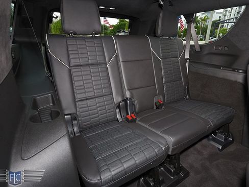 Used 2026 Cadillac Escalade ESV Platinum Sport AWD/4WD image 21