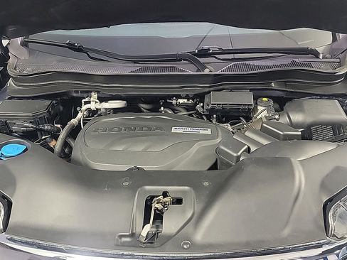Used 2017 Honda Pilot Touring image 15