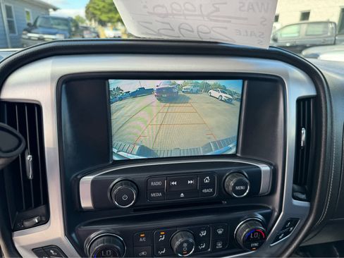 Used 2018 GMC Sierra 1500 SLT w/ SLT Premium Package image 27