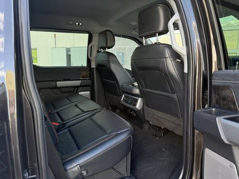 Used 2024 Ford F350 Lariat w/ Lariat Ultimate Package AWD/4WD image 29