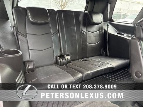 Used 2018 Cadillac Escalade Platinum image 23