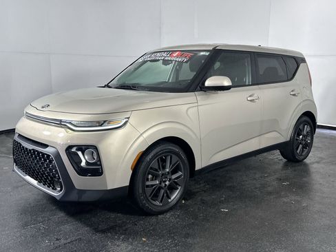 Used 2020 Kia Soul EX image 6