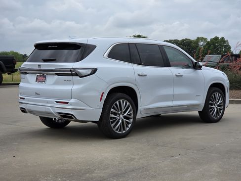 New 2026 Buick Enclave Avenir w/ Super Cruise Package FWD image 3