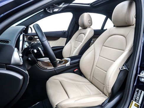 Used 2020 Mercedes-Benz C 300 Sedan image 17