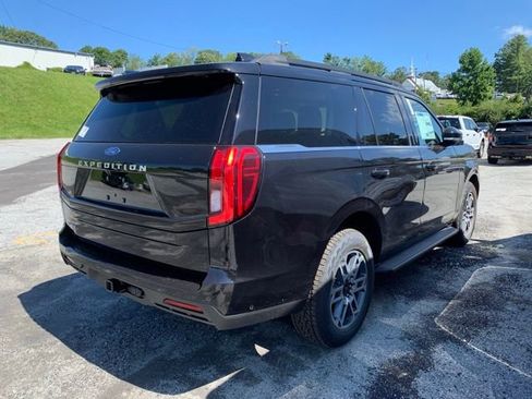 New 2025 Ford Expedition Active image 27