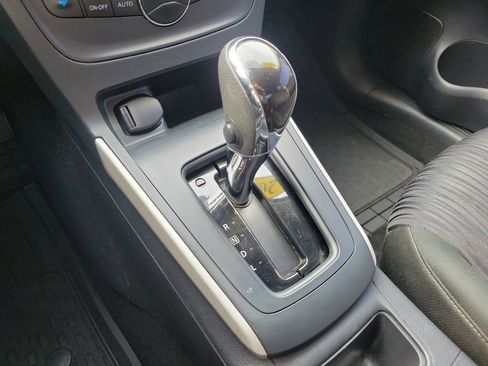 Used 2019 Nissan Sentra SV image 32